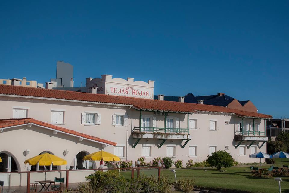 Hotel Tejas Rojas Villa Gesell Exterior photo