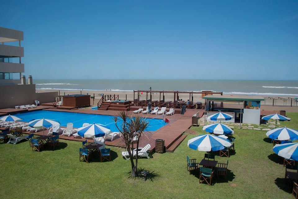 Hotel Tejas Rojas Villa Gesell Exterior photo